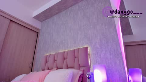 Snapshot of zarianaevanz chatting on February 3, 2025, 12:04 am Zariana online show from February 3, 2025, 12:04 am