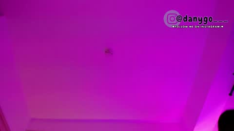 Snapshot of zarianaevanz chatting on February 22, 2025, 11:03 pm Zariana online show from February 22, 2025, 11:03 pm