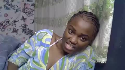 zarinamarlin online show from May 25, 2026, 7:36 am