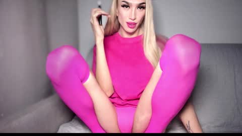 ZARINA online show from December 8, 2024, 9:08 pm