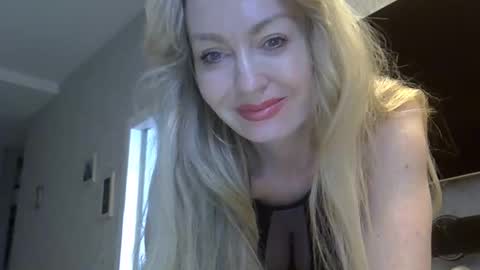 Zarina Swift online show from March 9, 2026, 11:14 am