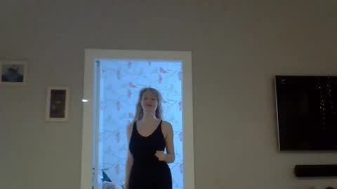 Zarina Swift online show from March 11, 2026, 5:02 am