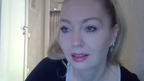 Zarina Swift online show from March 13, 2026, 4:41 am