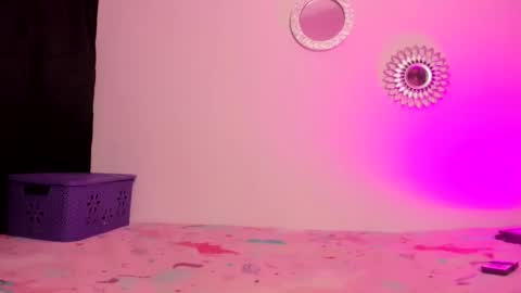 Snapshot of zaritha_li chatting on November 20, 2025, 10:37 am Zaritha Li online show from November 20, 2025, 10:37 am