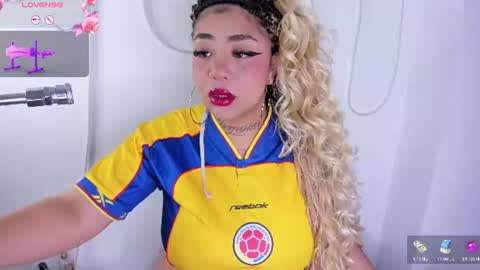 zaya_1 online show from June 14, 2026, 2:41 pm