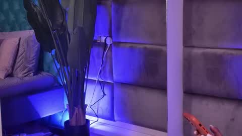 Snapshot of zayaseduce chatting on November 10, 2025, 4:44 am Mira online show from November 10, 2025, 4:44 am