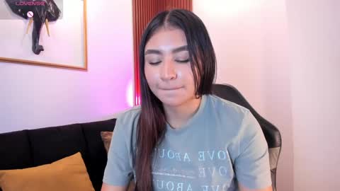 Snapshot of zayda_ chatting on October 14, 2025, 8:42 pm Zayda online show from October 14, 2025, 8:42 pm