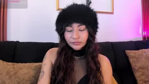 Snapshot of zayda_ chatting on October 15, 2025, 8:09 pm Zayda online show from October 15, 2025, 8:09 pm