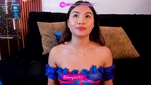 Snapshot of zayda_ chatting on October 31, 2025, 8:10 pm Zayda online show from October 31, 2025, 8:10 pm