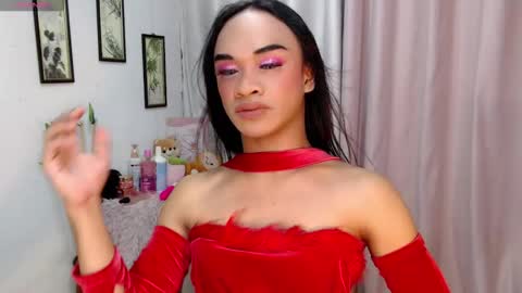 Snapshot of zaynelustts chatting on December 20, 2025, 8:32 am zaynelustts online show from December 20, 2025, 8:32 am