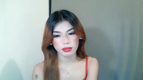 Snapshot of zeah_rev21 chatting on July 7, 2026, 5:28 pm zeah_rev21 online show from July 7, 2026, 5:28 pm