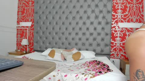 Karolyne online show from February 4, 2025, 11:27 am