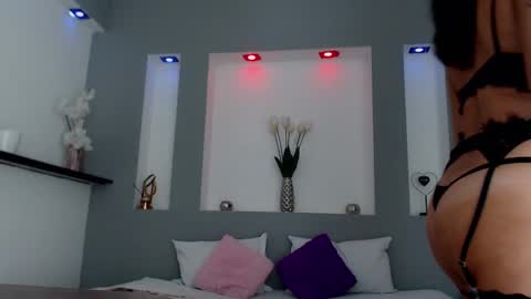 Karolyne online show from February 22, 2025, 5:24 pm