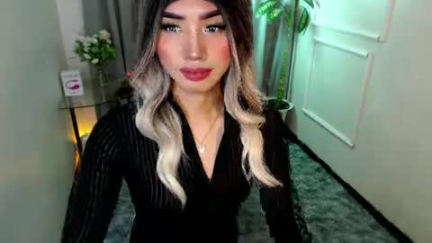 Snapshot of zelainalovetocum chatting on February 4, 2025, 6:14 am zelainalovetocum online show from February 4, 2025, 6:14 am