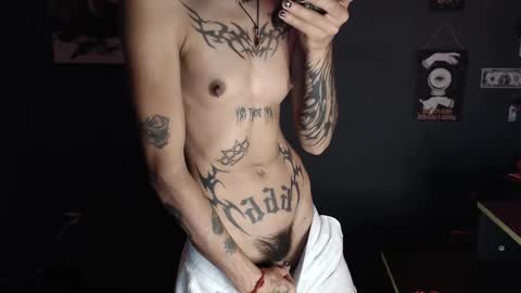 Snapshot of zeldrissss chatting on November 29, 2025, 6:11 pm Zeldris online show from November 29, 2025, 6:11 pm