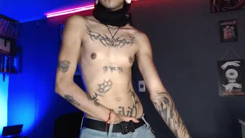 Snapshot of zeldrissss chatting on November 30, 2025, 6:45 pm Zeldris online show from November 30, 2025, 6:45 pm