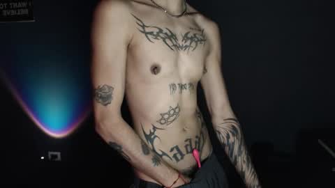 Snapshot of zeldrissss chatting on January 7, 2026, 11:40 pm Zeldris online show from January 7, 2026, 11:40 pm