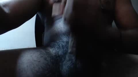 zelvaria online show from October 25, 2025, 2:02 pm