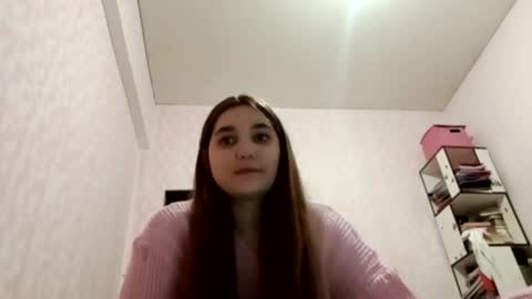 Snapshot of zeniabrossoit chatting on March 9, 2026, 11:14 am zeniabrossoit online show from March 9, 2026, 11:14 am