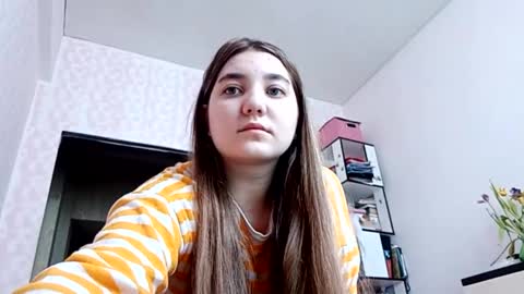 Snapshot of zeniabrossoit chatting on March 15, 2026, 7:25 am zeniabrossoit online show from March 15, 2026, 7:25 am