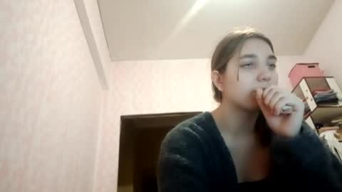 Snapshot of zeniabrossoit chatting on March 16, 2026, 12:42 pm zeniabrossoit online show from March 16, 2026, 12:42 pm