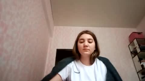 Snapshot of zeniabrossoit chatting on March 18, 2026, 10:40 am zeniabrossoit online show from March 18, 2026, 10:40 am