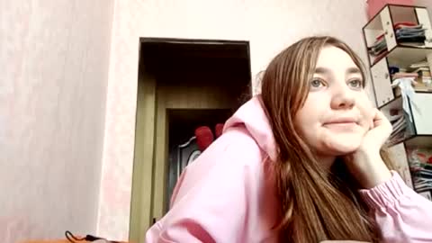 Snapshot of zeniabrossoit chatting on March 25, 2026, 7:25 am zeniabrossoit online show from March 25, 2026, 7:25 am