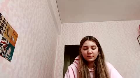 Snapshot of zeniabrossoit chatting on April 6, 2026, 8:26 am zeniabrossoit online show from April 6, 2026, 8:26 am