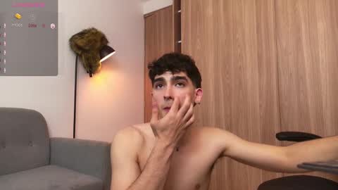 Snapshot of zenn_rush chatting on February 1, 2025, 4:33 pm Zenn online show from February 1, 2025, 4:33 pm