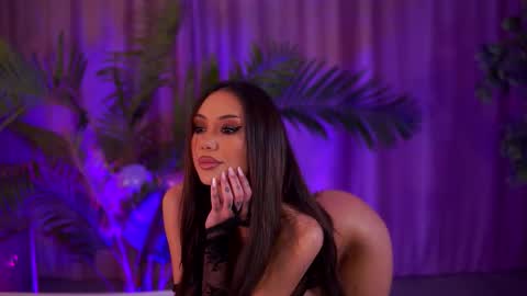 ZenyaNoir online show from December 17, 2025, 7:42 pm