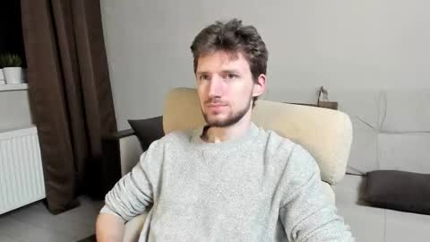 Snapshot of zepanl chatting on December 16, 2025, 5:45 am Andrew online show from December 16, 2025, 5:45 am