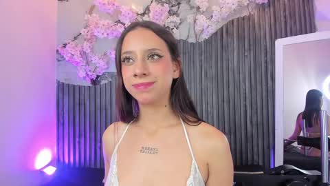 SOFIA online show from May 3, 2026, 3:01 am