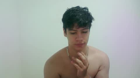zeus_183 online show from March 22, 2026, 7:01 am