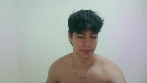 zeus_183 online show from March 24, 2026, 5:23 am