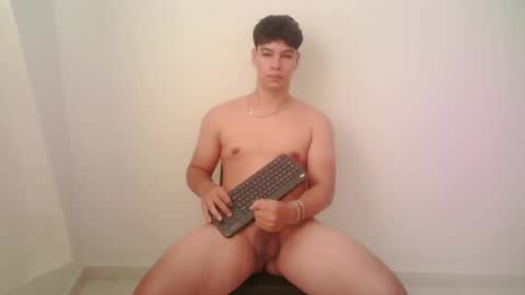 zeus_183 online show from April 8, 2026, 3:56 pm