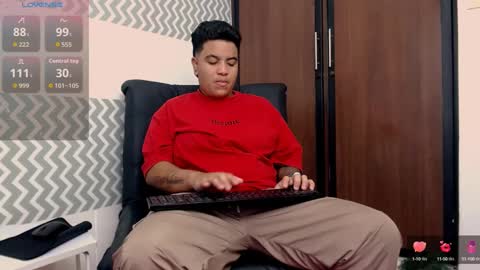 zeus_ftm online show from September 11, 2025, 12:49 pm