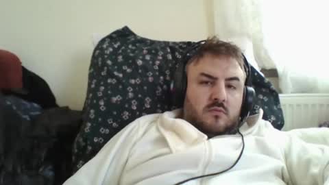 Snapshot of zh1nasah chatting on April 16, 2026, 6:25 am zH1NaSaH online show from April 16, 2026, 6:25 am
