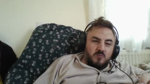 Snapshot of zh1nasah chatting on May 4, 2026, 8:21 am zH1NaSaH online show from May 4, 2026, 8:21 am