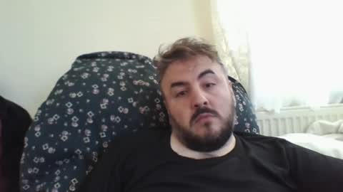 Snapshot of zh1nasah chatting on May 6, 2026, 8:52 am zH1NaSaH online show from May 6, 2026, 8:52 am