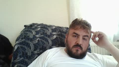 Snapshot of zh1nasah chatting on May 13, 2026, 10:45 am zH1NaSaH online show from May 13, 2026, 10:45 am