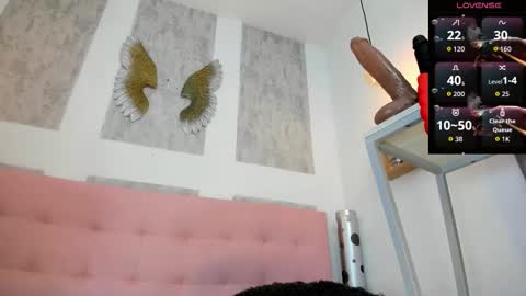 ZHAMIRA  ANDRES online show from February 25, 2026, 10:19 pm