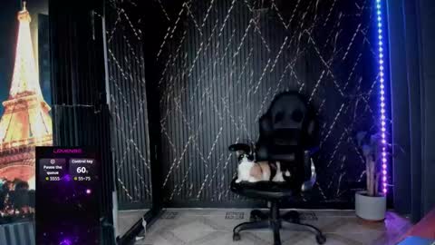 Snapshot of zhoestrong chatting on January 18, 2026, 2:32 pm zhoestrong online show from January 18, 2026, 2:32 pm