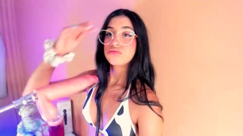 ZIA online show from October 15, 2025, 6:52 pm