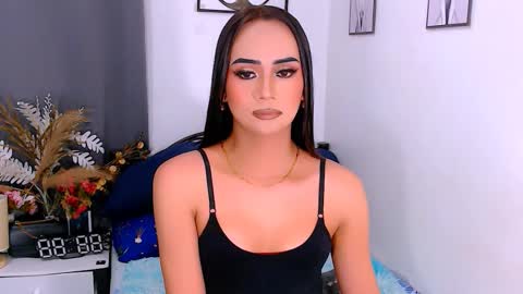 Snapshot of zialustts chatting on December 18, 2025, 6:41 am Zia online show from December 18, 2025, 6:41 am