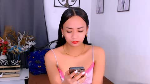 Snapshot of zialustts chatting on February 15, 2026, 6:43 am Zia online show from February 15, 2026, 6:43 am