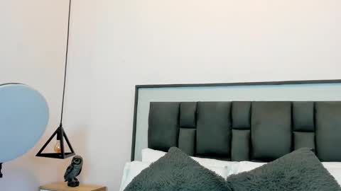 zia online show from October 17, 2025, 1:46 pm