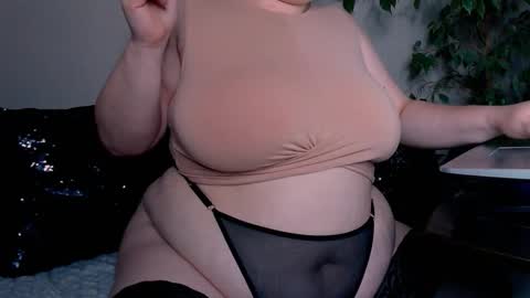 zinacorleone online show from March 7, 2025, 10:54 pm