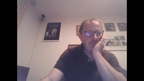 Snapshot of zippi55 chatting on October 16, 2025, 5:14 pm Zippi online show from October 16, 2025, 5:14 pm