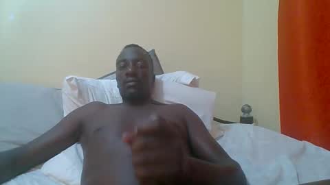 Zlatann2012 online show from November 23, 2025, 4:07 pm