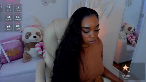 Snapshot of zobe_love chatting on December 19, 2024, 10:53 pm Zobe Love online show from December 19, 2024, 10:53 pm